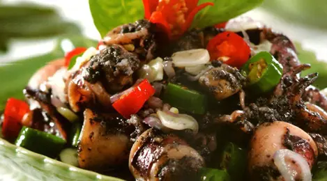 Belum Sah ke Brebes Kalau Belum Coba Pindang Cumi Hitam