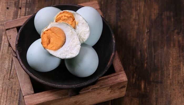 Panduan Lengkap Cara Membuat Telur Asin Sendiri di Rumah dengan Hasil Enak, Tahan Lama, dan Ekonomis