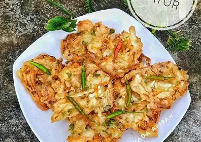 Camilan Viral: Resep Bakwan Sayur Pedas Renyah, Enak, dan Cocok untuk Teman Ngopi atau Jualan Harian