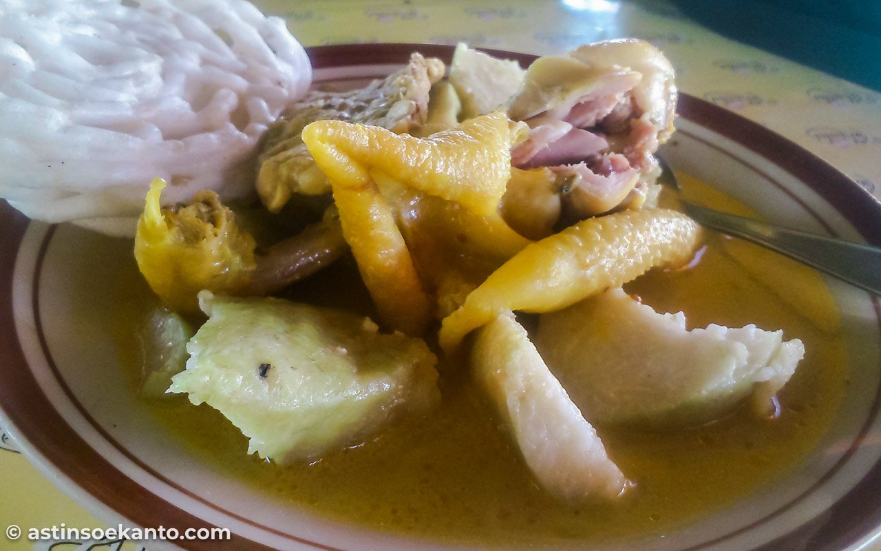 Banyak Yang Belum Tahu Tentang Lontong Tuyuhan Makanan Legendaris dari Brebes!