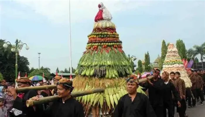 Mengenal Tradisi Sedekah Bumi di Brebes: Makna, Ritual, dan Peranannya dalam Melestarikan Budaya Lokal yang Kaya Makna