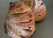 Lezatnya Roti Jempol Brebes: Roti Unik yang Hanya Ada di Sini!